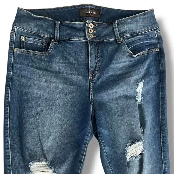 Torrid Premium Jeans Women's Plus 18R Blue Jeggings Distressed High Rise Curvy - Picture 3 of 16